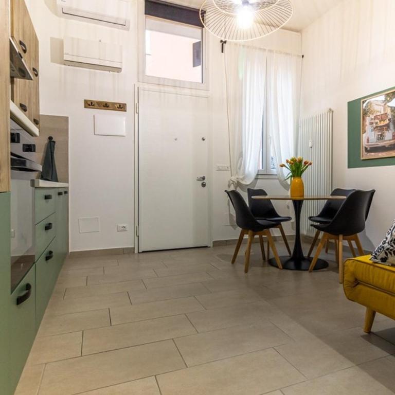 Airport Area Apartment With Free Parking - One-Bedroom House - 6