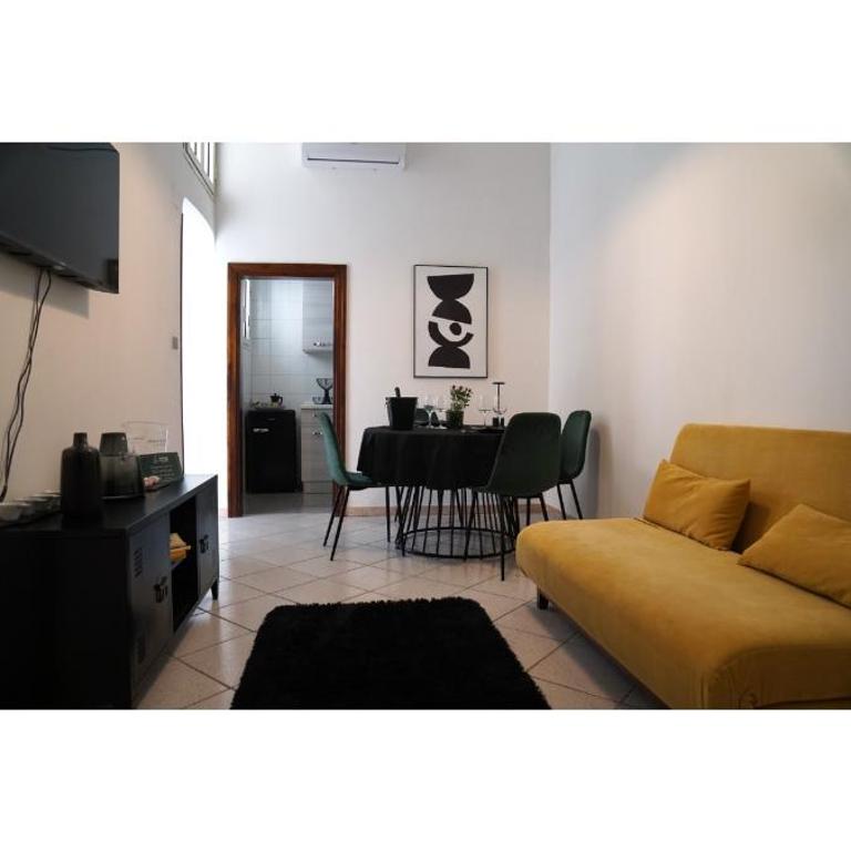 RUDIAE Palace In Lecce - Three-Bedroom Apartment with Balcony - 1