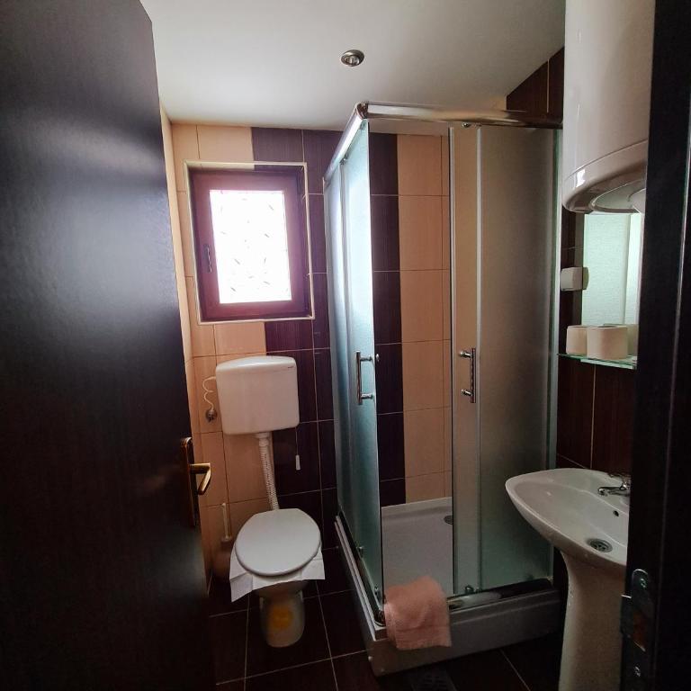 VILA KRUNA Apartments - Family Room with Balcony - 1