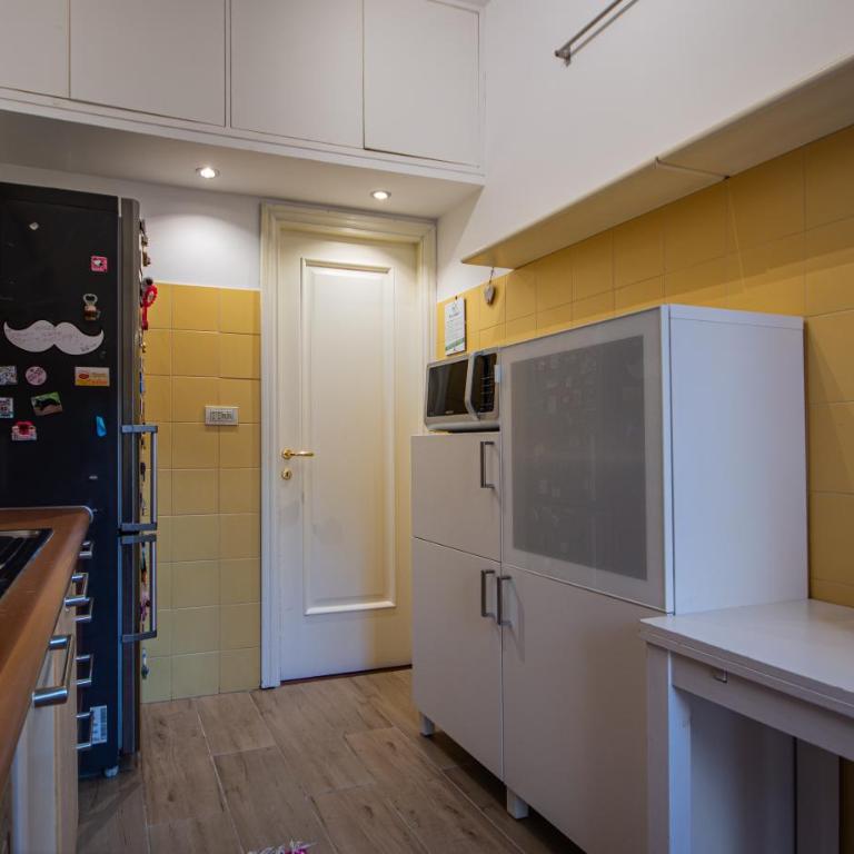 Peck House in Marconi San Paolo - Appartamento con 2 Camere da Letto e Balcone - 10