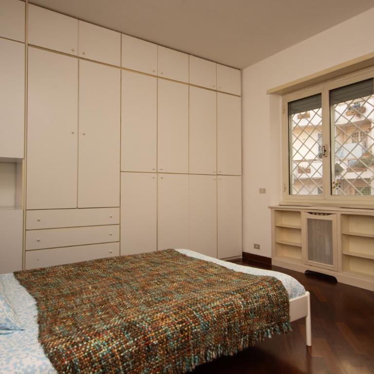 Peck House in Marconi San Paolo - Appartamento con 2 Camere da Letto e Balcone - 13
