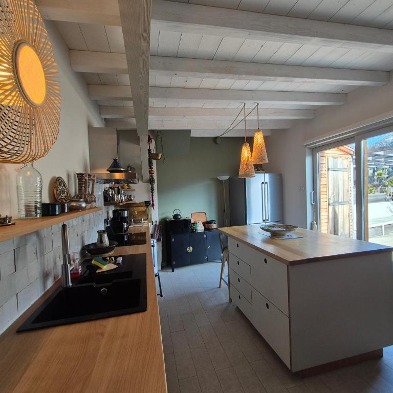 Plein centre ville, Sublime appartement avec terrasse - Bourg Saint Maurice - Apartment mit 3 Schlafzimmern - 4