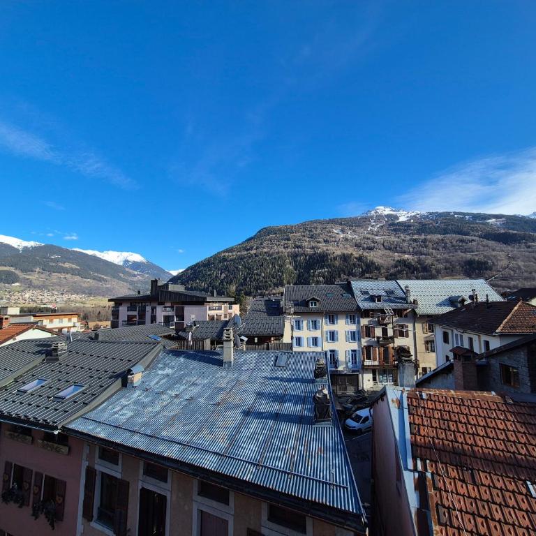 Plein centre ville, Sublime appartement avec terrasse - Bourg Saint Maurice - Apartment mit 3 Schlafzimmern - 6