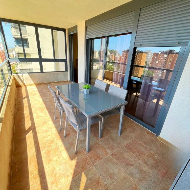 Las Marinas, apartamento muy amplio cerca de playa Poniente - Apartment - 3