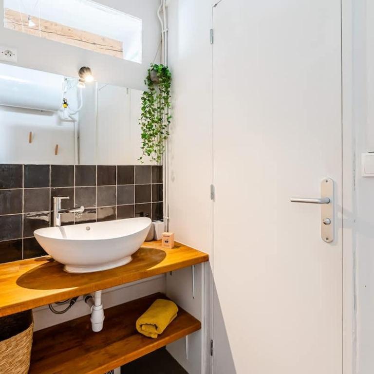 Immersion au coeur de Marseille - proche Gare et Canebiere et hyper-centre - Apartment - 3
