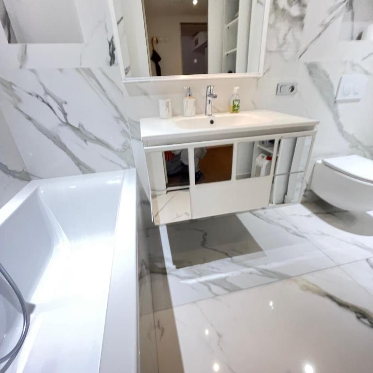 Monaco Monte-Carlo door step - Luxury Apartment - 2 Bedrooms 2 Bathrooms - Superb Modern Fully Equipped - Apartamento de 2 dormitorios - 11