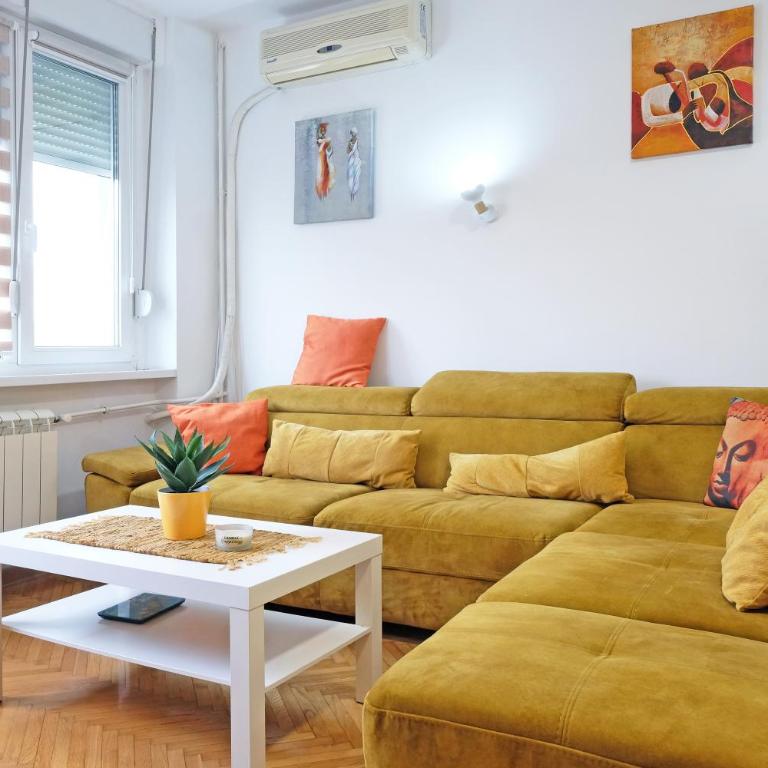 Safari Downtown Apartment - Two-Bedroom Apartment - 2