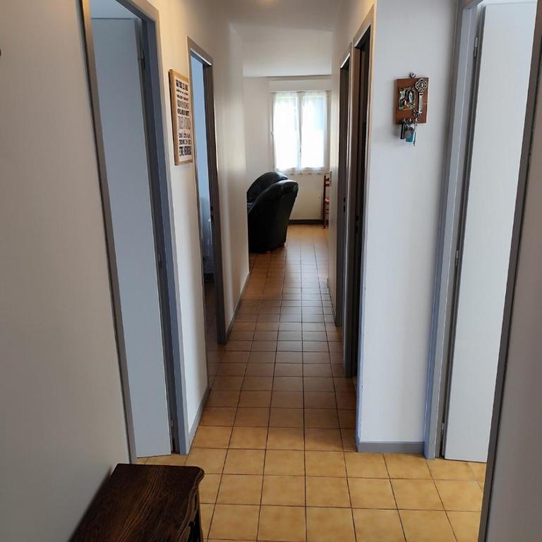 La Maison des Rosiers - Maison 3 Chambres - 28