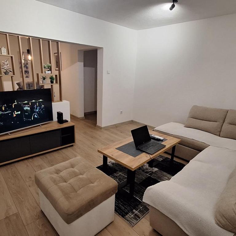 Sunset Apartment - Two-Bedroom Apartment - 12