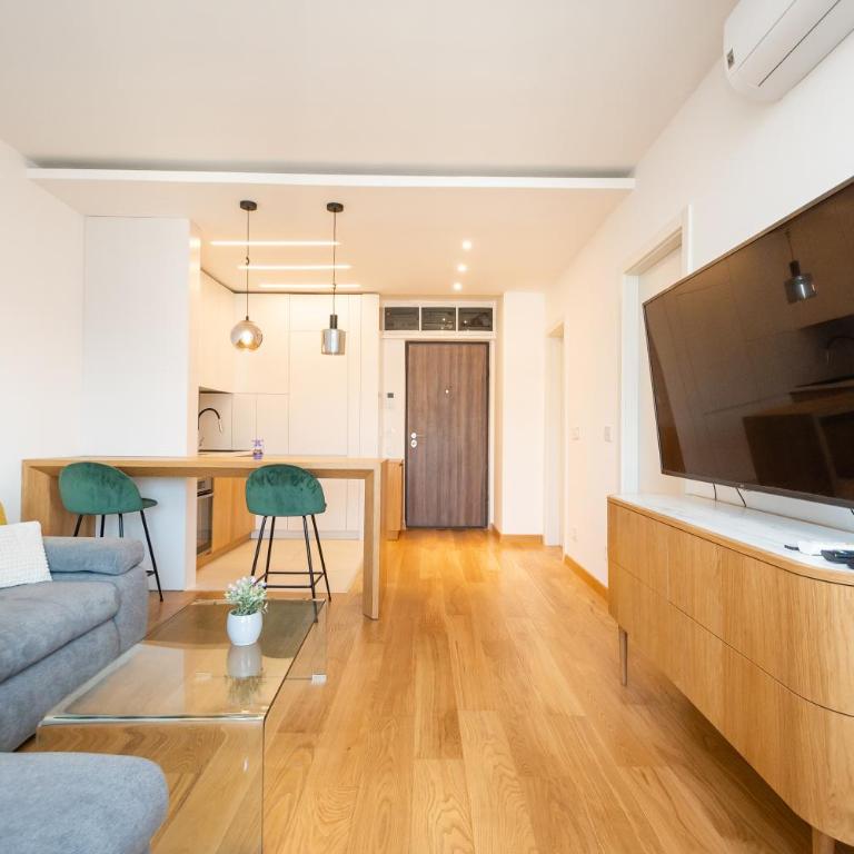 Monza - Two-Bedroom Apartment - 5