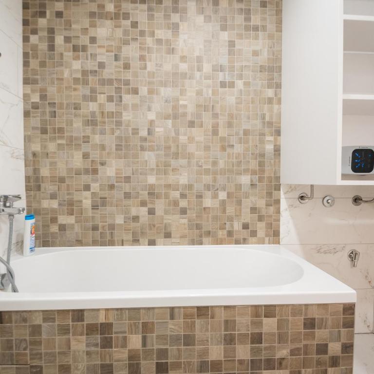 Monza - Two-Bedroom Apartment - 13