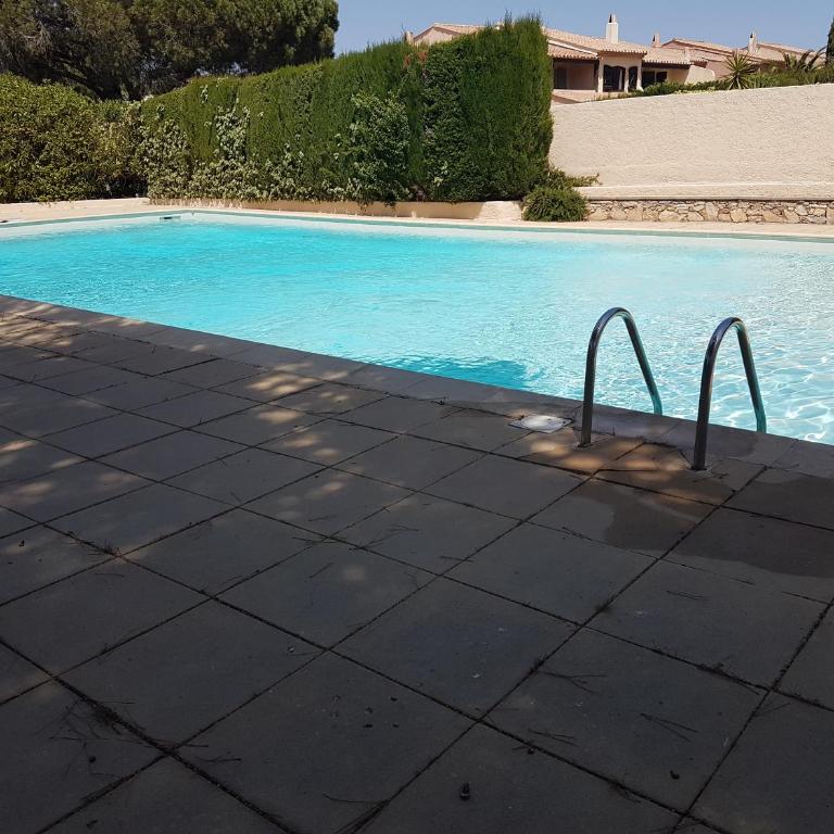 Appartement duplex de standing au calme avec piscine - Two-Bedroom Apartment - 10
