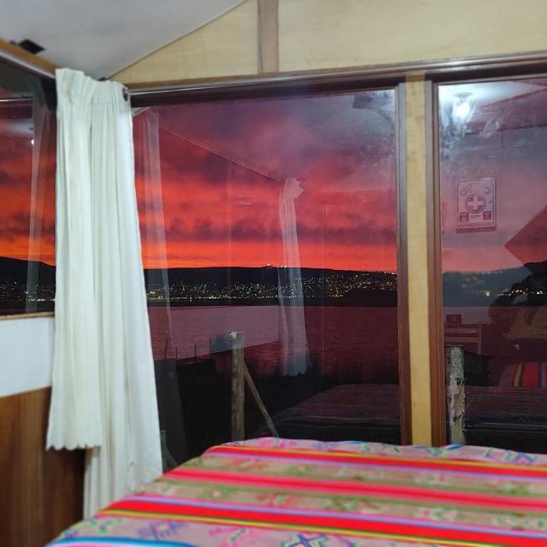 Los Uros vista Ciudad Puno - Double Room with Private Bathroom - 9