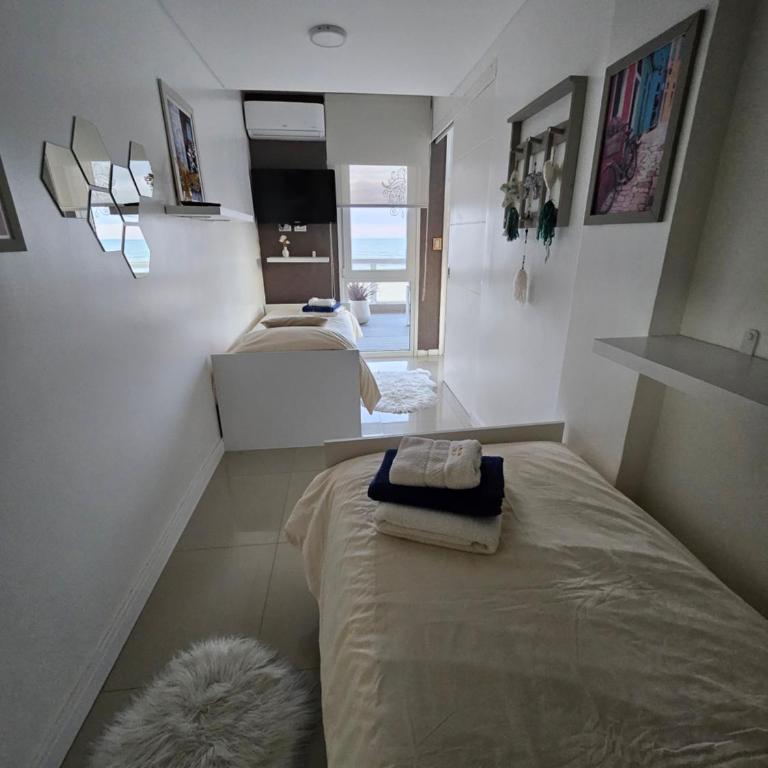 Departamento sobre la playa - Apartamento de 2 dormitorios con terraza y vistas al mar - 34