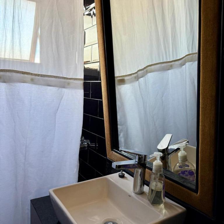 Best location ! Apt privado 2 hab con AC Completamente equipado en Asuncion - Apartamento de 2 dormitorios - 35