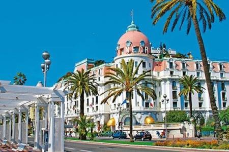 3P 72m2 Climatisé Vue exceptionnelle Cathédrale St Nicolas et Mer - Appartement 2 Chambres Deluxe avec Balcon - 27