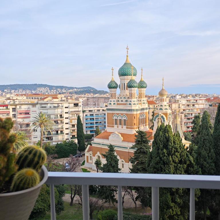 3P 72m2 Climatisé Vue exceptionnelle Cathédrale St Nicolas et Mer - Appartement 2 Chambres Deluxe avec Balcon - 16