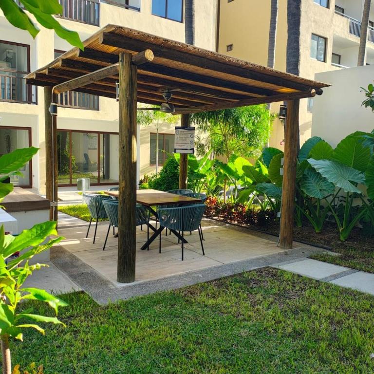 Nuevo departamento con acceso frente a la playa, jacuzzi y alberca climatizada - One-Bedroom Apartment - 27