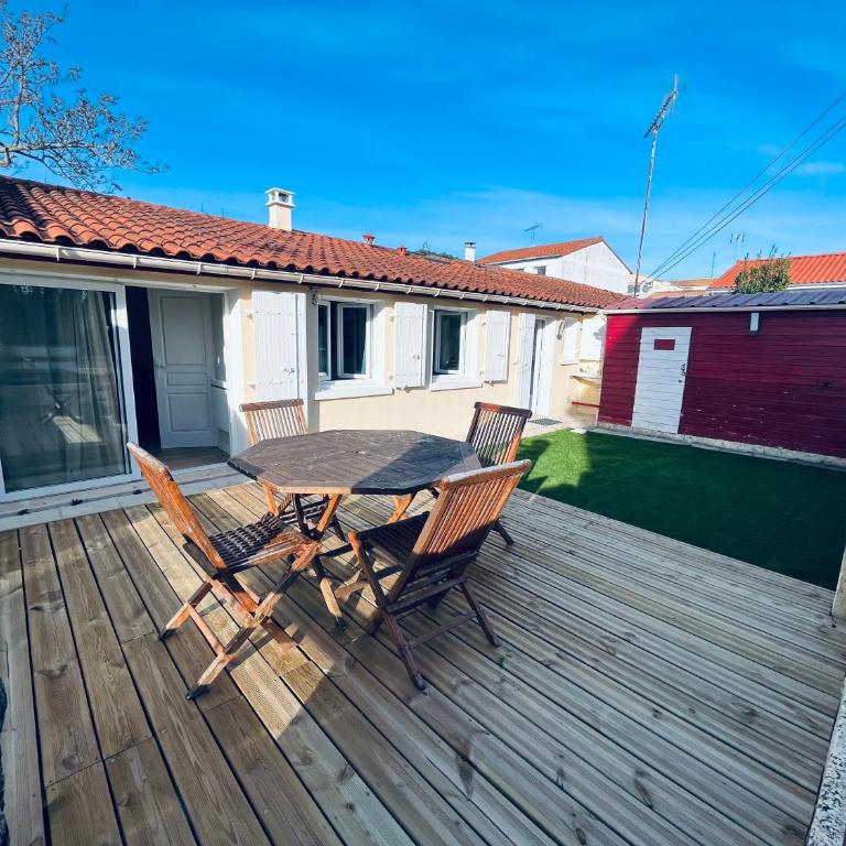 La ptite maison de Royan pour 4 personnes avec jardin - Casa con 1 dormitorio - 1
