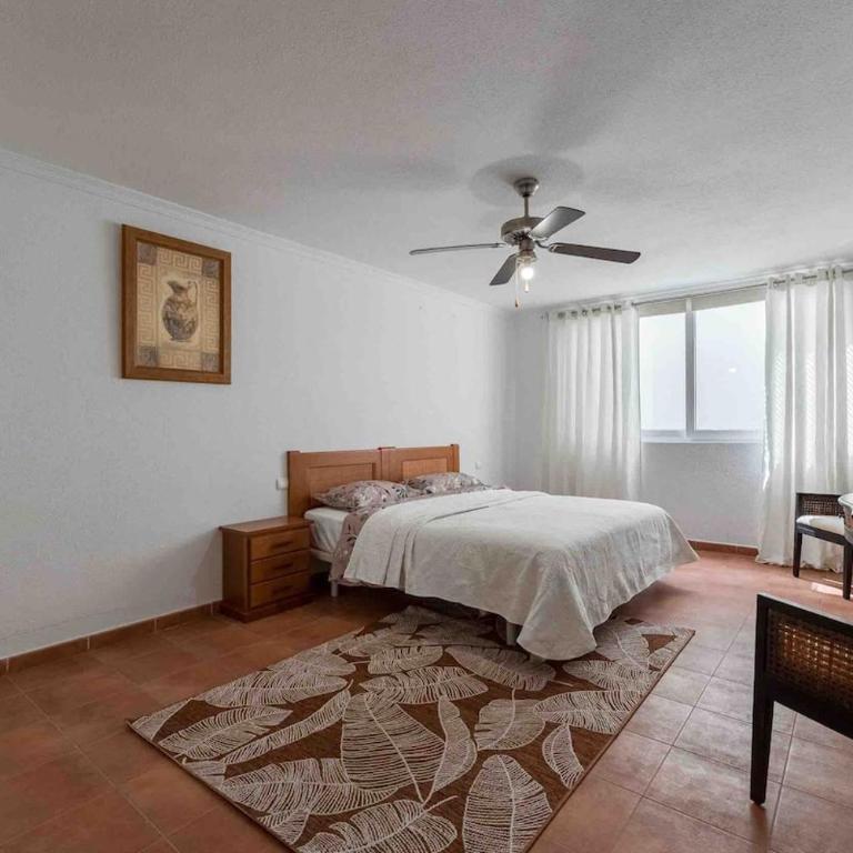 4 Bedroom Villa with Jacuzzi, heated Swimmingpool, front Ocean and view ! - Villa - 8