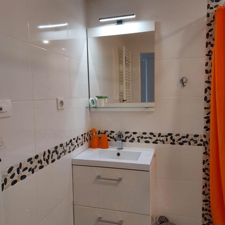 CAP D'AGDE Naturiste Port Ambonne - POPCORN - One-Bedroom Apartment - 12