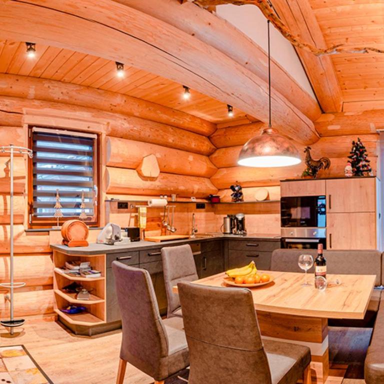 Alpenchalet Montana - Ferienhaus - 3