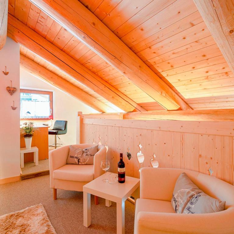 Alpenchalet Montana - Ferienhaus - 14