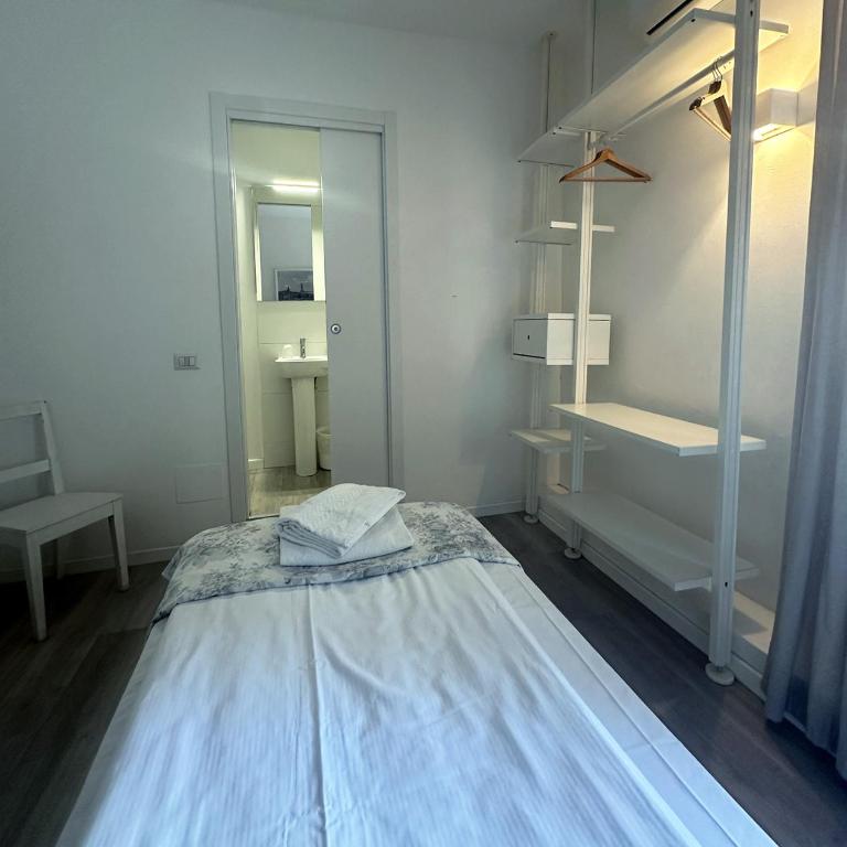 Albergo del Pozzo - Camera Singola con Bagno Privato - 6