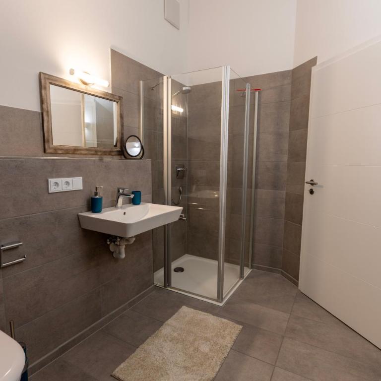 Gaul Lodge - für bis zu 8 Gäste, inkl Königscard, 4 Schlafzimmer, 2 Bäder, große Küche, gratis Parken & WLAN, Self Check-in - Apartment mit 4 Schlafzimmern - 27