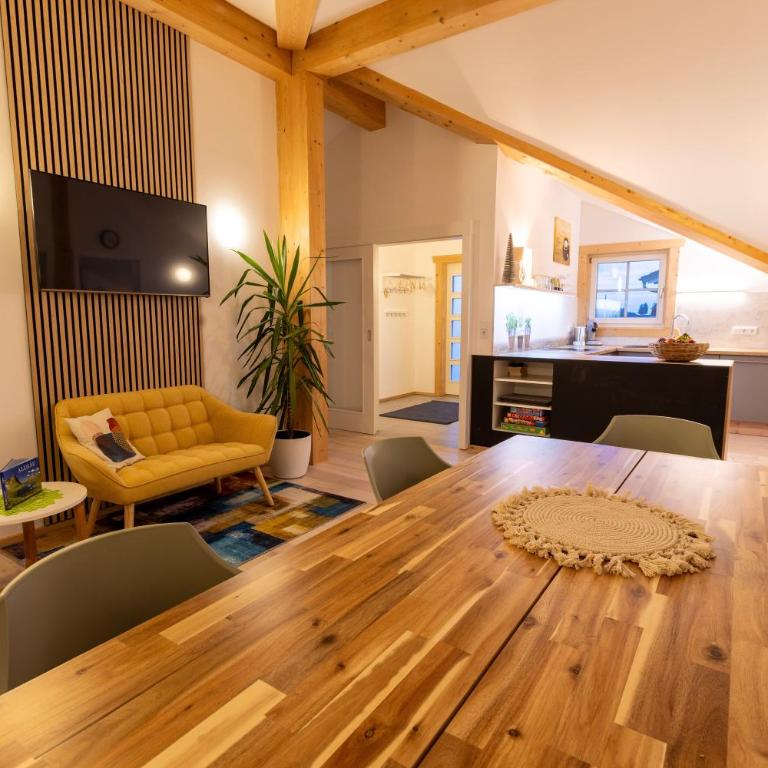 Gaul Lodge - für bis zu 8 Gäste, inkl Königscard, 4 Schlafzimmer, 2 Bäder, große Küche, gratis Parken & WLAN, Self Check-in - Apartment mit 4 Schlafzimmern - 8