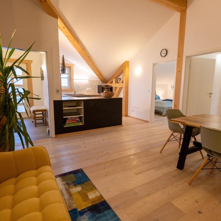 Gaul Lodge - für bis zu 8 Gäste, inkl Königscard, 4 Schlafzimmer, 2 Bäder, große Küche, gratis Parken & WLAN, Self Check-in - Apartment mit 4 Schlafzimmern - 4
