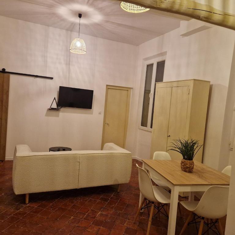 Appartement centre ville de malaucene - Appartement 2 Chambres - 10