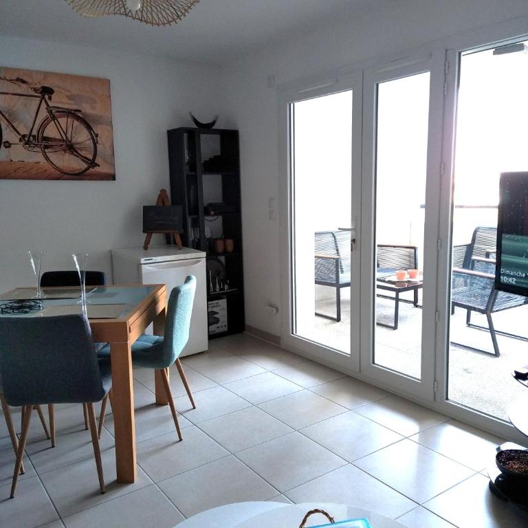 studio rdc avec terrasse et parking privé - Studio - Accessible aux Personnes à Mobilité Réduite - 27