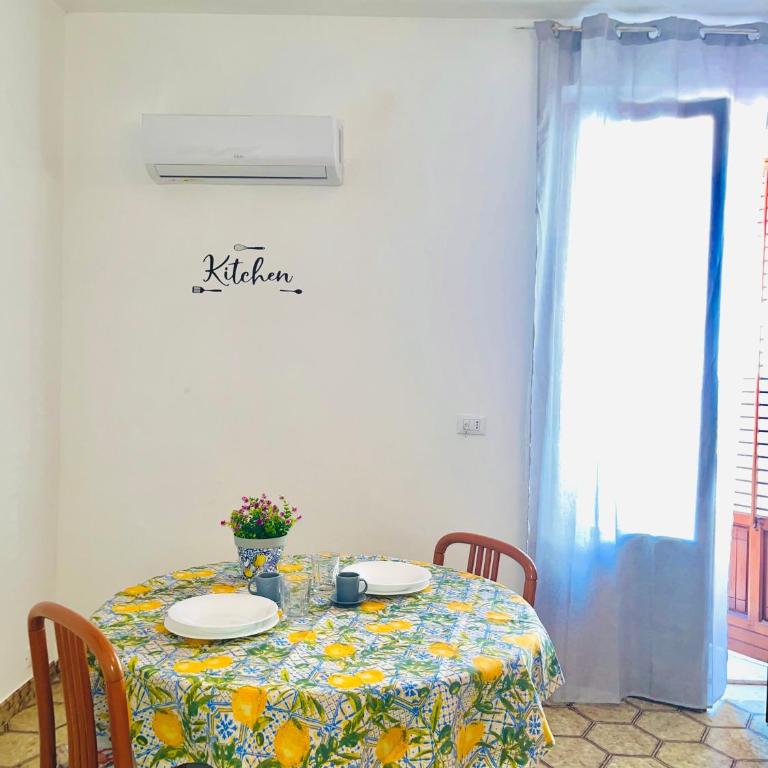 Michelle Holiday House - Two-Bedroom Apartment - 11