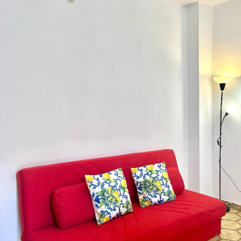 Michelle Holiday House - Two-Bedroom Apartment - 13