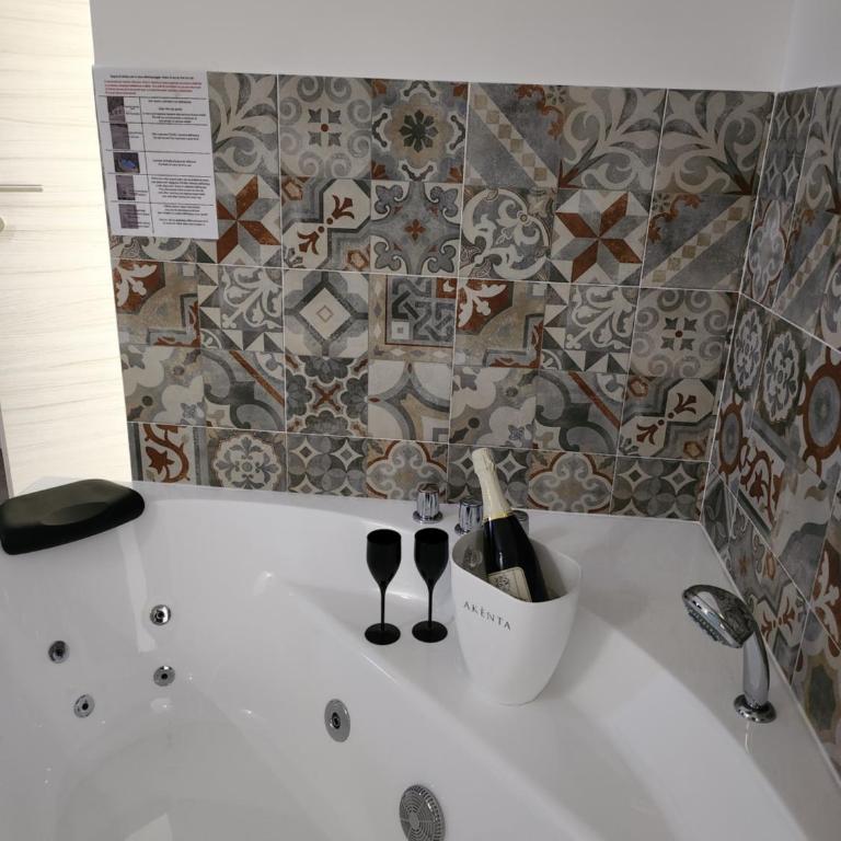 Orange boutique rooms - Deluxe Room - 3