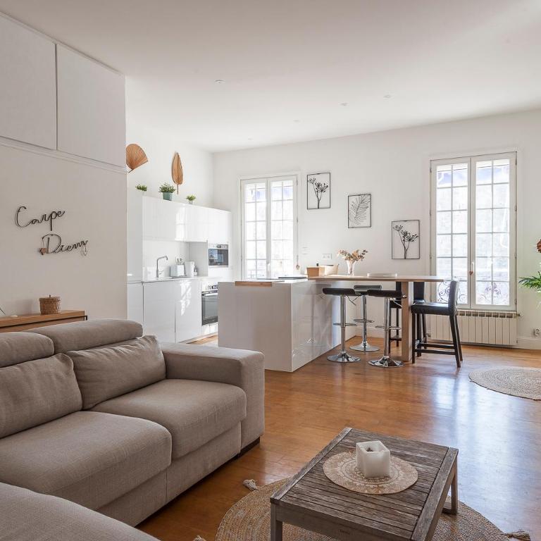 LESEHAN APPARTEMENT AIGUES MORTES Vue Remparts - Apartment mit 1 Schlafzimmer - 2