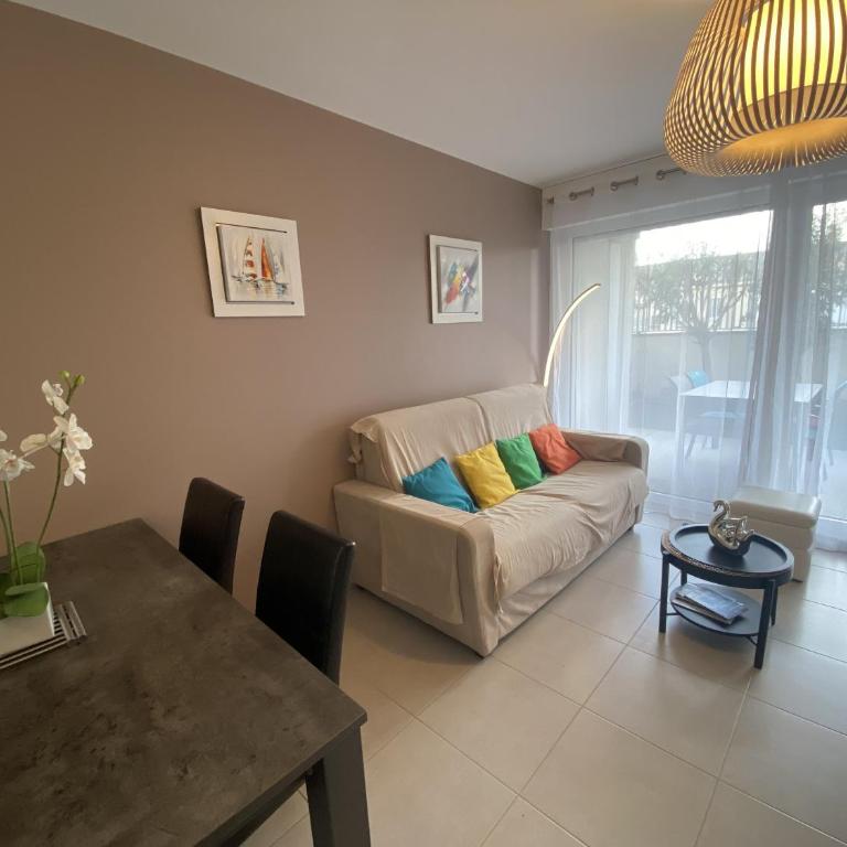 Les Roses - Appartement 3 Etoiles Terrasse - Parking - Idéal - Apartamento - 9