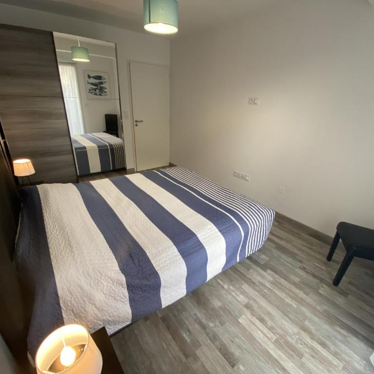 Les Roses - Appartement 3 Etoiles Terrasse - Parking - Idéal - Apartamento - 13
