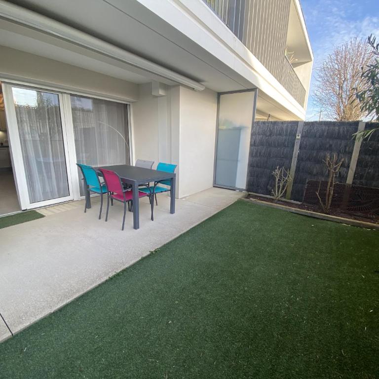 Les Roses - Appartement 3 Etoiles Terrasse - Parking - Idéal - Apartamento - 16