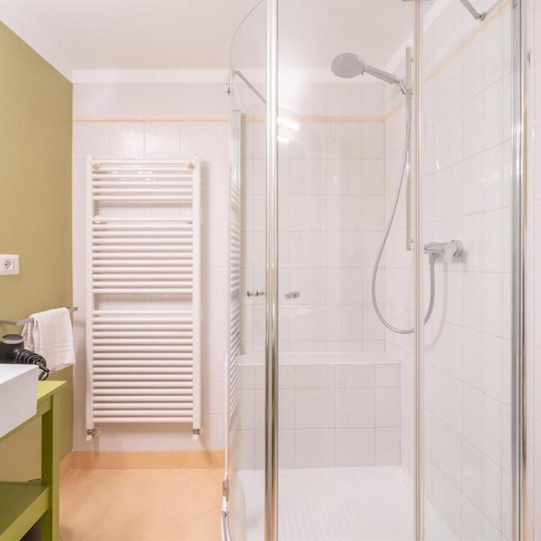 Casa Claudia, stylish & spacious - Three-Bedroom Apartment with Balcony - 21