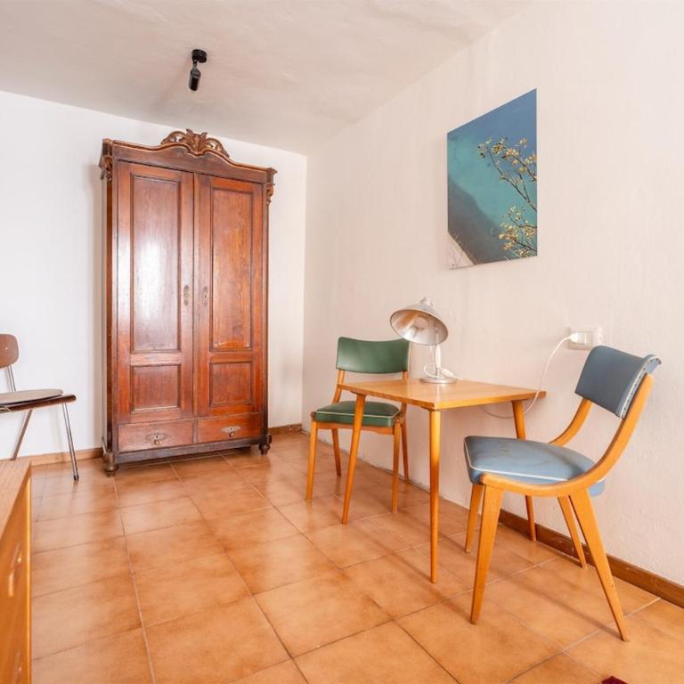 Casa Claudia, stylish & spacious - Three-Bedroom Apartment with Balcony - 22