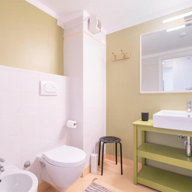 Casa Claudia, stylish & spacious - Three-Bedroom Apartment with Balcony - 20