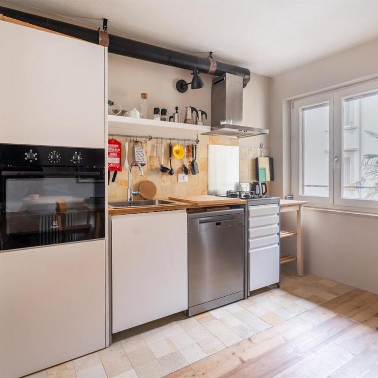 Casa Claudia, stylish & spacious - Three-Bedroom Apartment with Balcony - 4