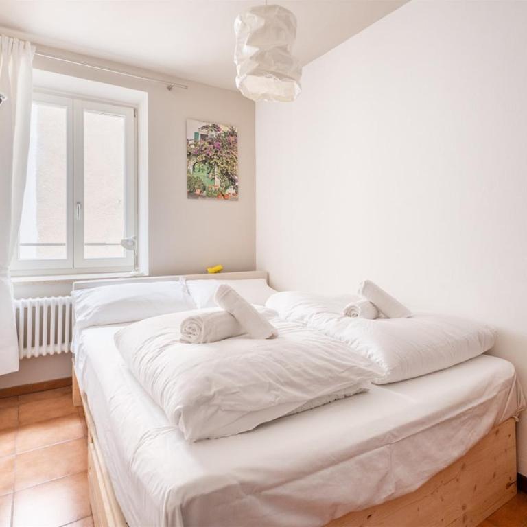 Casa Claudia, stylish & spacious - Three-Bedroom Apartment with Balcony - 6