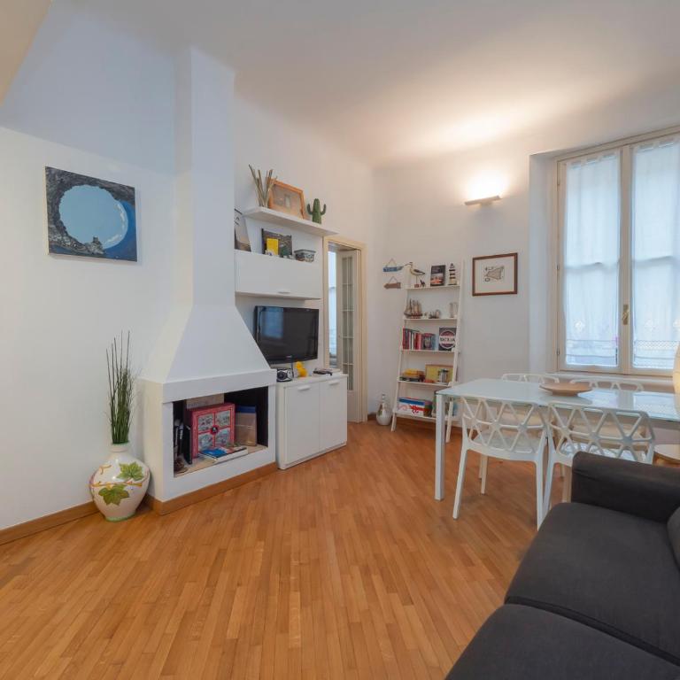 Xenia Apartments - Cozy two-rooms apartment in Corso Vercelli - Appartamento con 1 Camera da Letto - 11