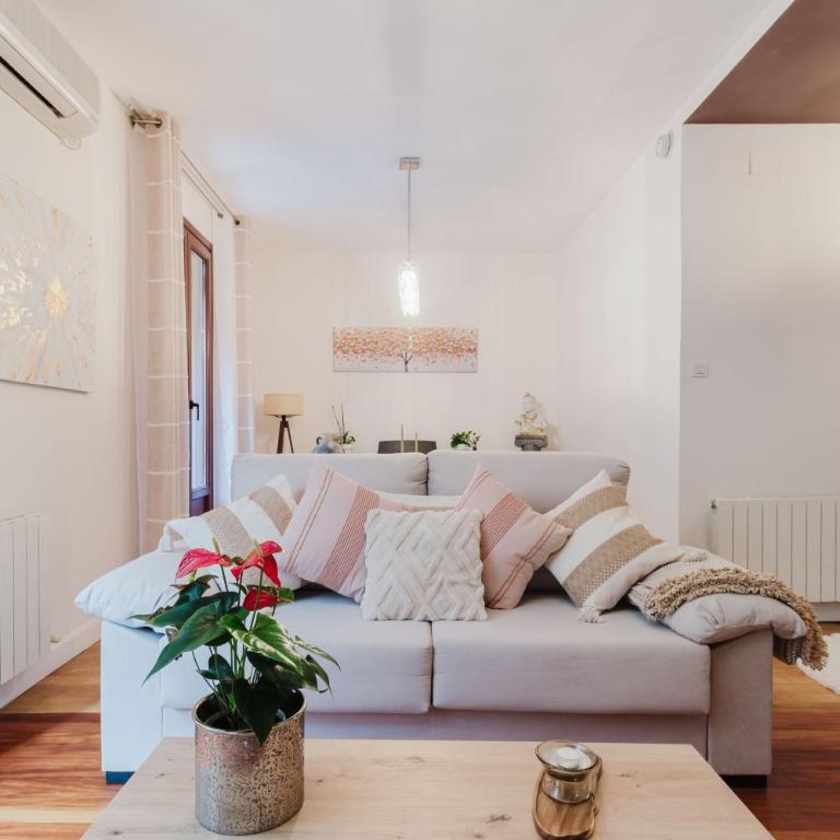 Cozy Home Bilbao, Zona Alhóndiga-Moyúa - Two-Room Apartment - 2