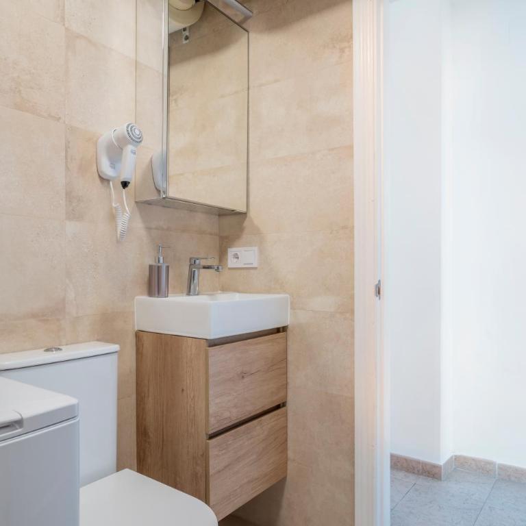Cosy Apartment in Las Lagunas - Sleeps 4 - Two-Bedroom Apartment - 22