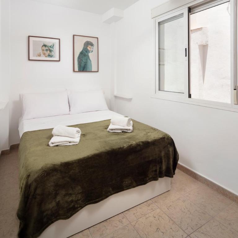 Cosy Apartment in Las Lagunas - Sleeps 4 - Two-Bedroom Apartment - 15