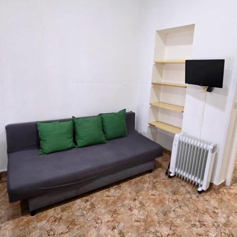 Apartamentos EconoStay Sol - Studio with Balcony - 3